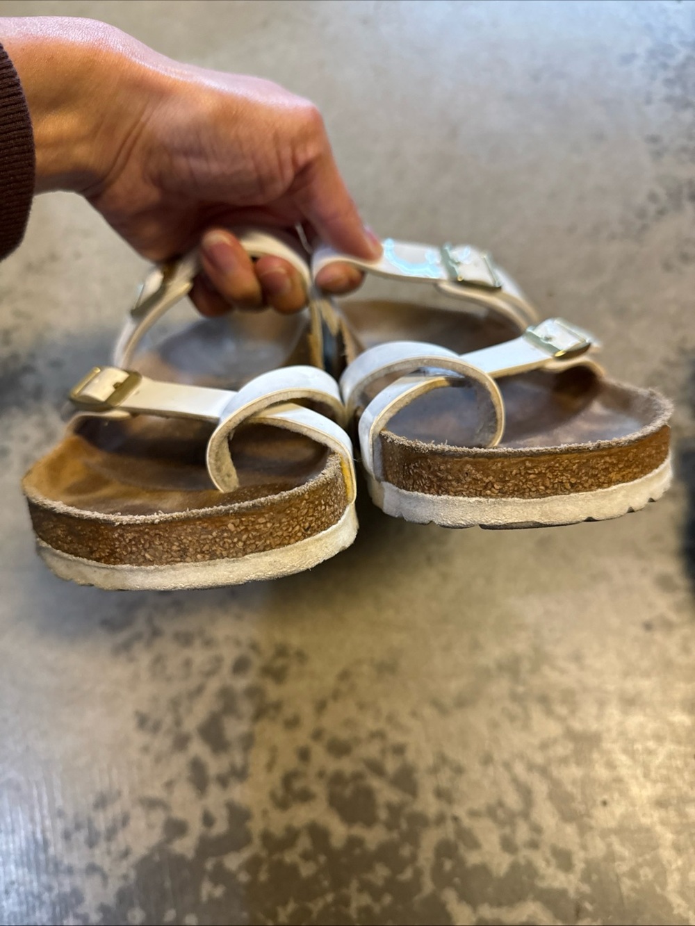 2 pairs of Birkenstocks White and Red - Picture 3 of 11